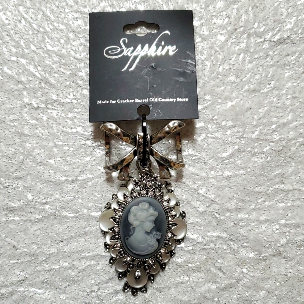 Sapphire Pendant